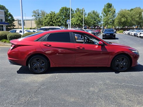Used 2021 Hyundai Elantra SEL w/ Convenience Package image 26
