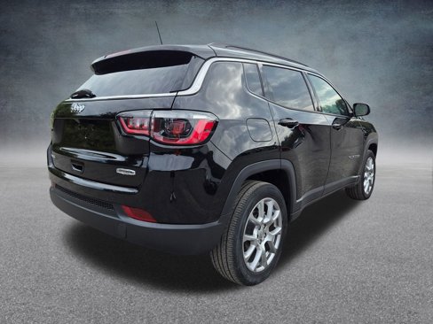 Used 2022 Jeep Compass Latitude w/ Sun and Sound Group image 7