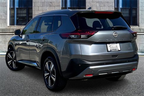 Used 2023 Nissan Rogue SL w/ SL Premium Package image 11
