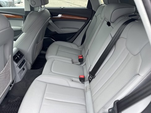 Used 2022 Audi Q5 2.0T Premium Plus image 10