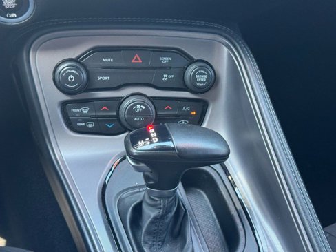 Used 2023 Dodge Challenger SXT image 17