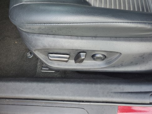 Used 2018 Toyota Camry SE image 13