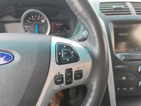 Used 2014 Ford Explorer XLT w/ Equipment Group 202A image 19