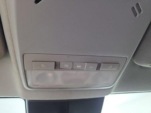 Used 2019 Chevrolet Trax LT w/ LT Convenience Package image 23