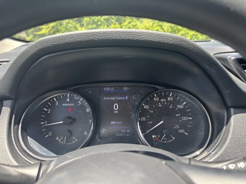Used 2021 Nissan Rogue Sport S image 12
