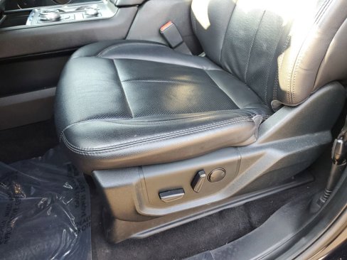 Used 2020 Ford Expedition Max XLT w/ Equipment Group 202A image 13