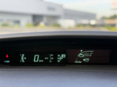 Used 2015 Toyota Prius Four image 10