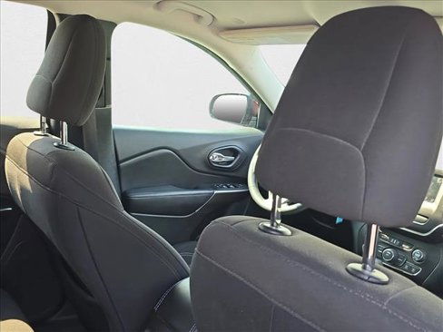 Used 2020 Jeep Cherokee Latitude image 20