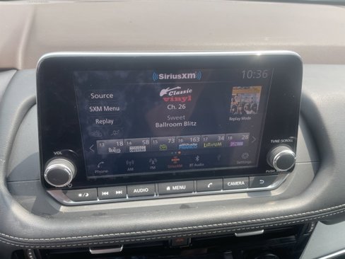 Used 2022 Nissan Rogue SV image 31