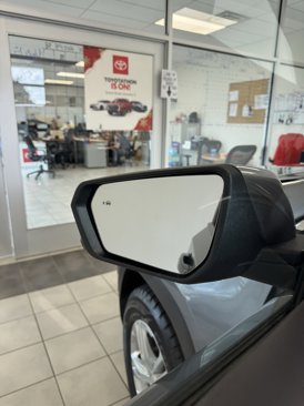 Used 2021 GMC Terrain SLE w/ Driver Convenience Package image 10