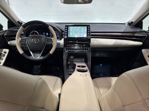 Used 2020 Toyota Avalon Limited image 62