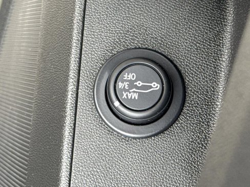 Used 2023 Chevrolet Equinox LT image 15