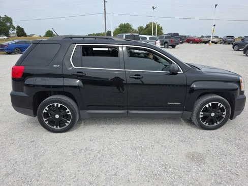 Used 2017 GMC Terrain SLT w/ Open Road Package image 2