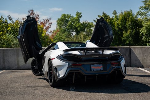 Used 2020 McLaren 600LT Spider image 28