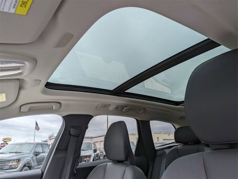 Certified 2023 Volvo XC60 B5 Plus w/ Climate Package image 20