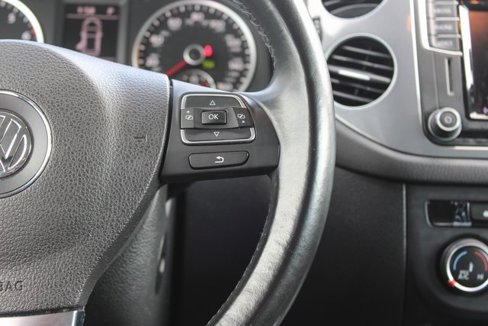 Used 2017 Volkswagen Tiguan S image 27