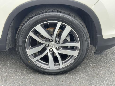 Used 2018 Honda Pilot Touring image 6