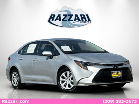 Used 2024 Toyota Corolla LE image 1