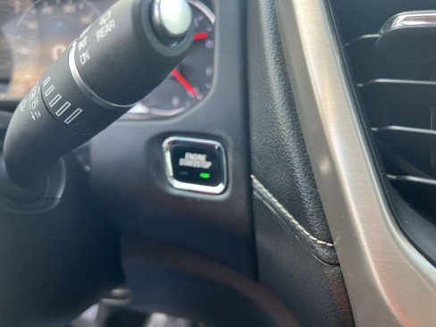 Used 2017 GMC Acadia Denali w/ Technology Package image 16