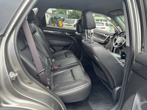 Used 2013 Kia Sorento EX image 25