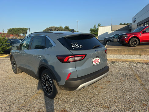 New 2025 Ford Escape SE image 7