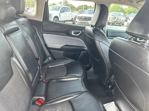 Used 2022 Jeep Compass Latitude image 30