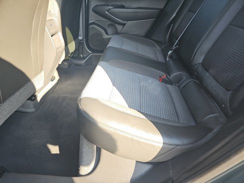 Used 2025 Chevrolet Trax LT image 13