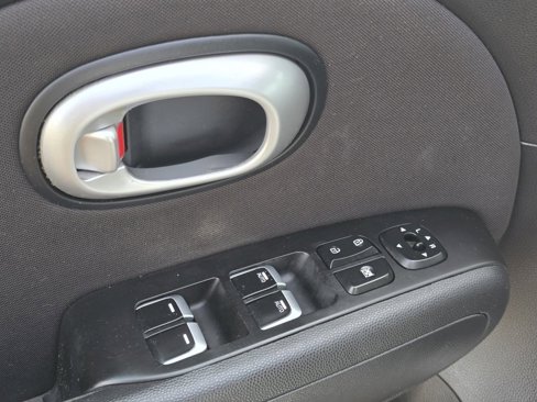 Used 2019 Kia Soul + image 29