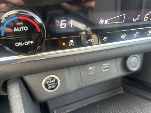 Used 2021 Nissan Rogue SV image 28