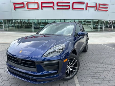Used 2025 Porsche Macan image 1