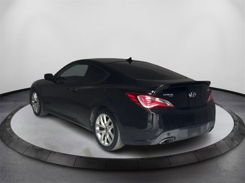Used 2013 Hyundai Genesis 2.0T image 7