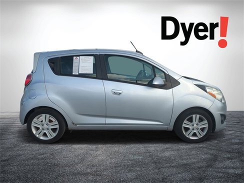 Used 2015 Chevrolet Spark LT image 2