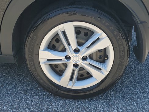 Certified 2024 Nissan Kicks S image 9