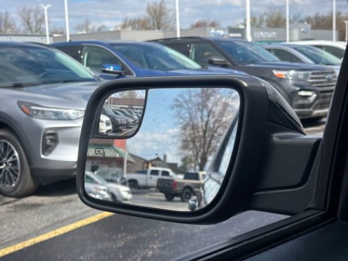 Used 2016 Ford Explorer Sport image 42