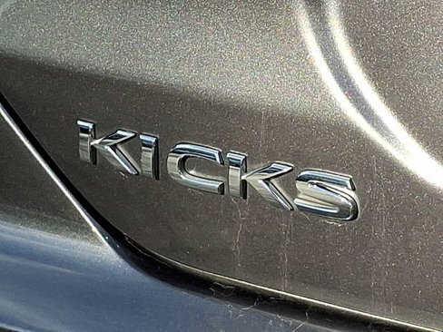 Used 2024 Nissan Kicks SV image 5