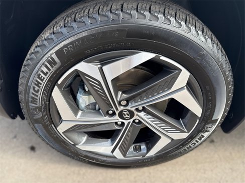 Used 2023 Hyundai Tucson Limited image 15