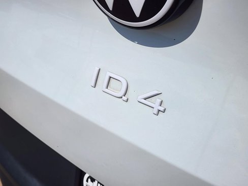 Used 2023 Volkswagen ID.4 Pro image 8