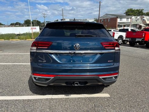 Used 2021 Volkswagen Atlas Cross Sport SEL Premium image 8