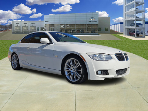 Used 2012 BMW 335i Convertible image 4