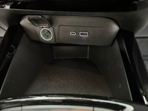 Used 2024 Chevrolet Trax LT image 47