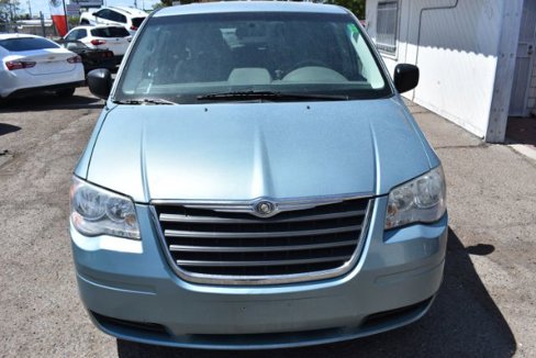 Used 2008 Chrysler Town & Country LX image 10
