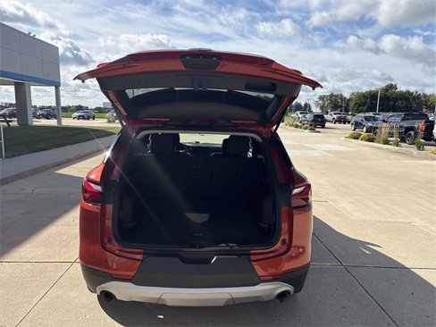 Used 2022 Chevrolet Blazer LT image 11