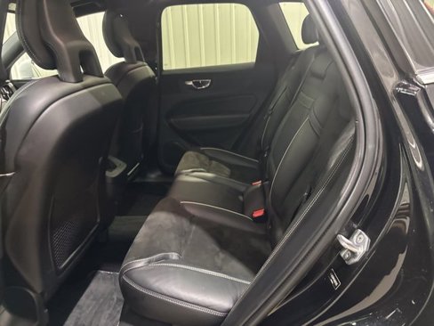 Used 2018 Volvo XC60 T6 R-Design w/ Convenience Package image 25