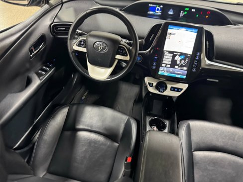 Used 2018 Toyota Prius Prime Premium image 48