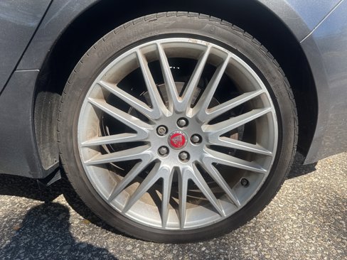 Used 2017 Jaguar XF Prestige image 5