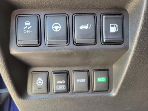 Used 2020 Nissan Rogue SL image 19