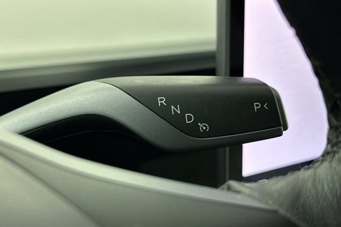 Used 2023 Tesla Model Y AWD image 21
