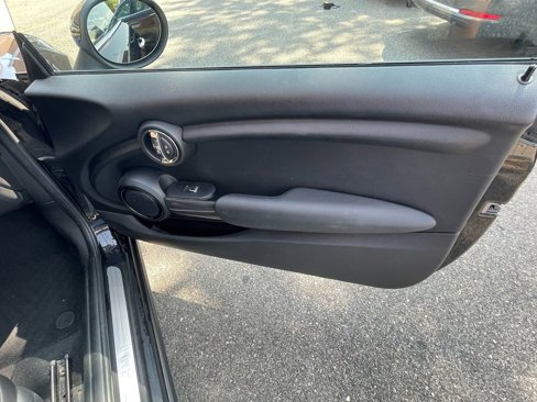 Used 2018 MINI Cooper 2-Door Hardtop image 22
