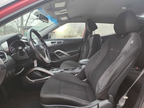 Used 2017 Hyundai Veloster image 15