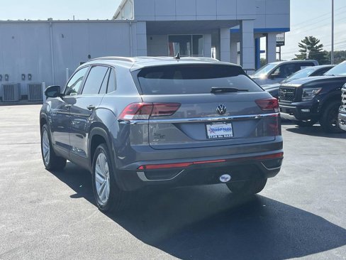 Used 2022 Volkswagen Atlas Cross Sport SE image 5